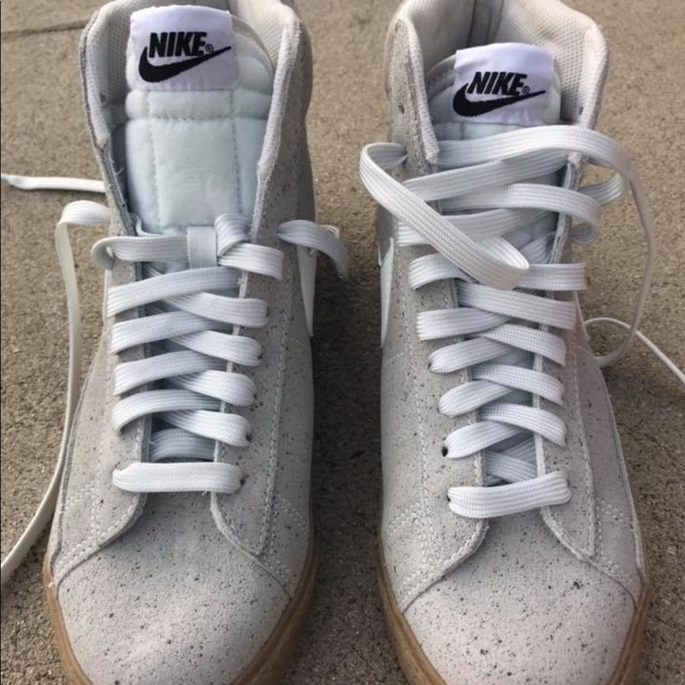 Nike High-Tops - Picture 3 of 3